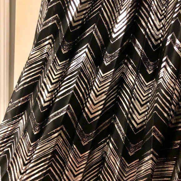 BNWT Lularoe Elegant Jill, black &silver /Size: XL - Picture 3 of 3